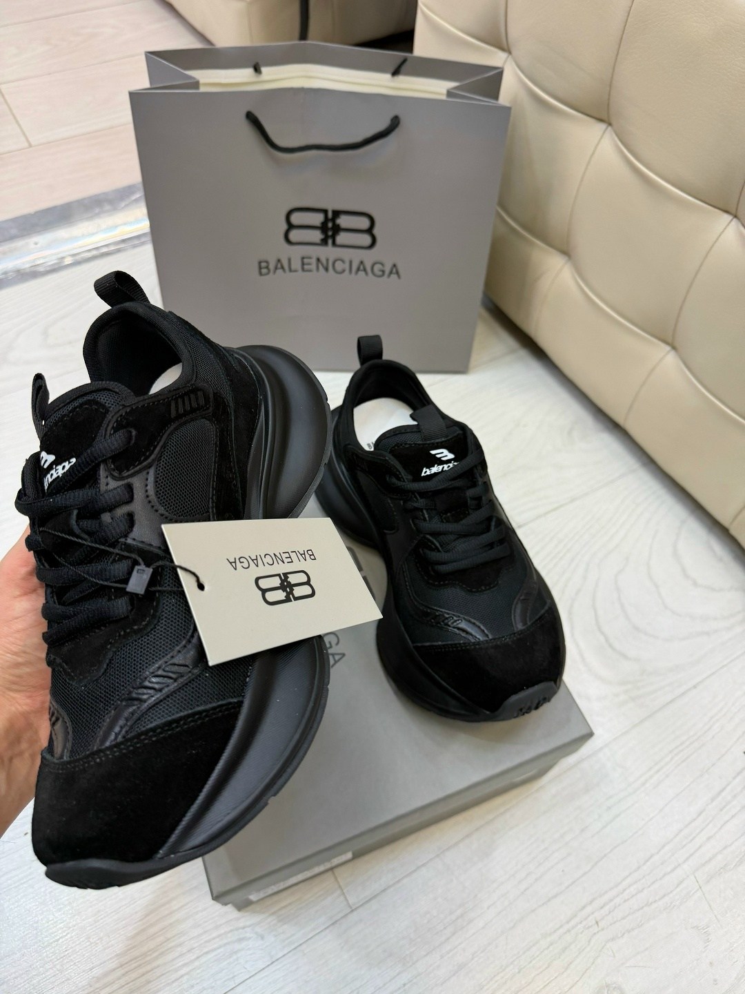 кроссовки женские balenciaga,кроссовки balenciaga,кроссовки баленсиага женские,кроссовки баленсиага черные,кроссовки баленсиага мужские