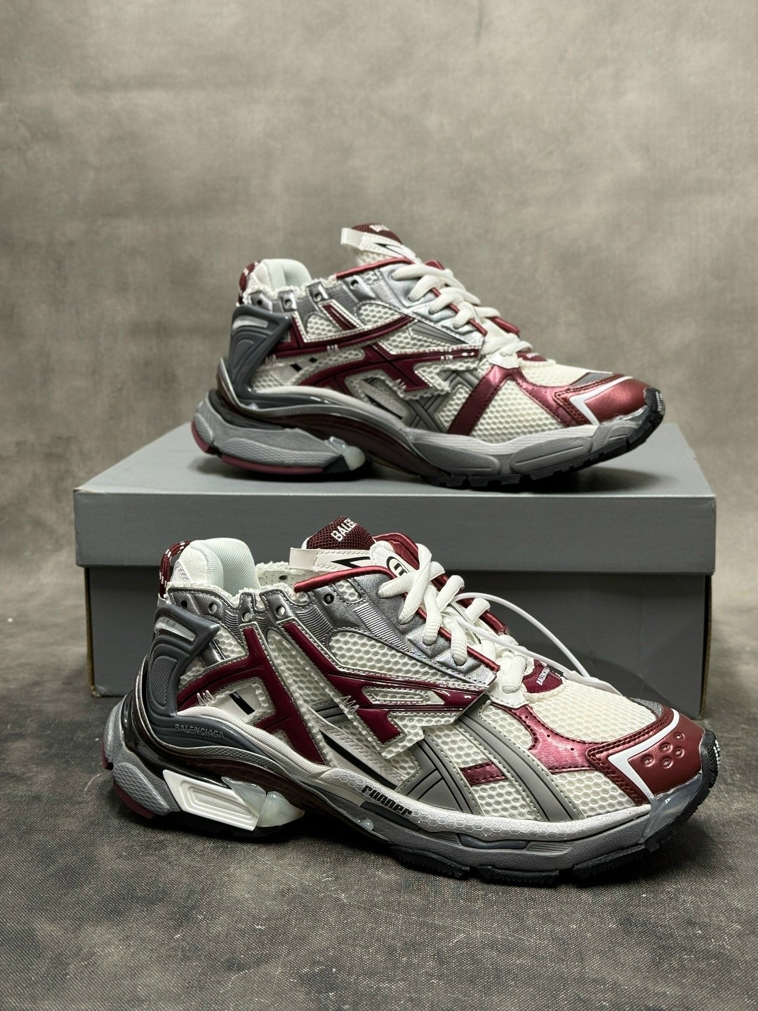 кампейн баленсиага,джастин бибер баленсиага,баленсиага кристобаль,кампейн баленсиага 2026,кроссовки balenciaga