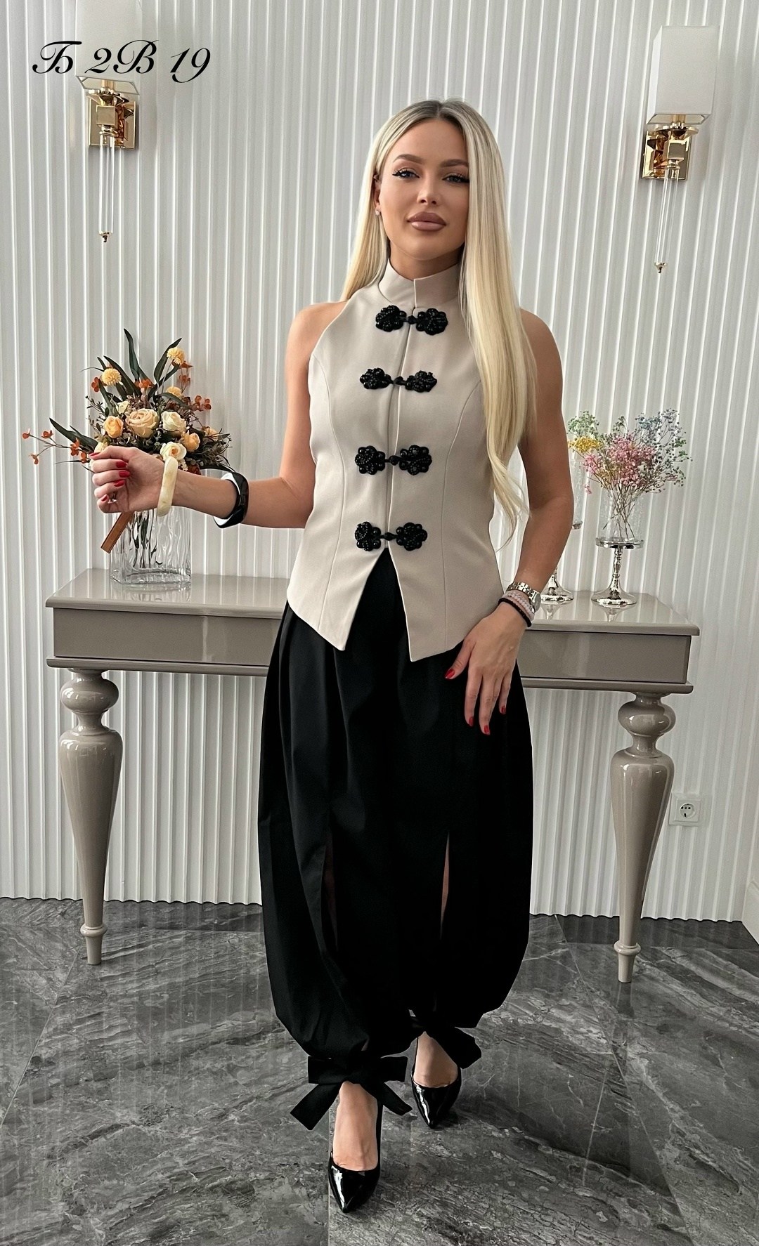 брючный костюм с жилетом,женский брючный костюм с жилетом,брючный костюм с жилеткой,костюм брючный с жилетом осенний на завязках umila brend,костюм брючный