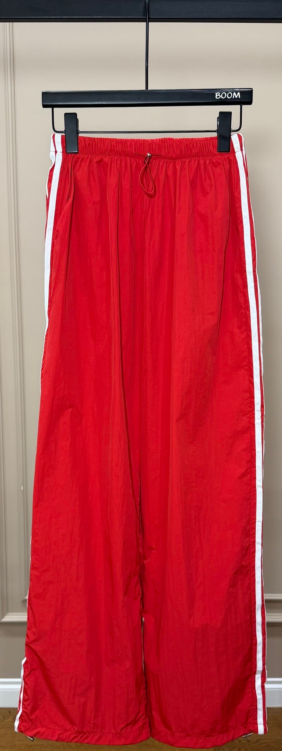 широкие брюки,брюки спортивные,повседневные брюки,брюки яркие,летние брюки