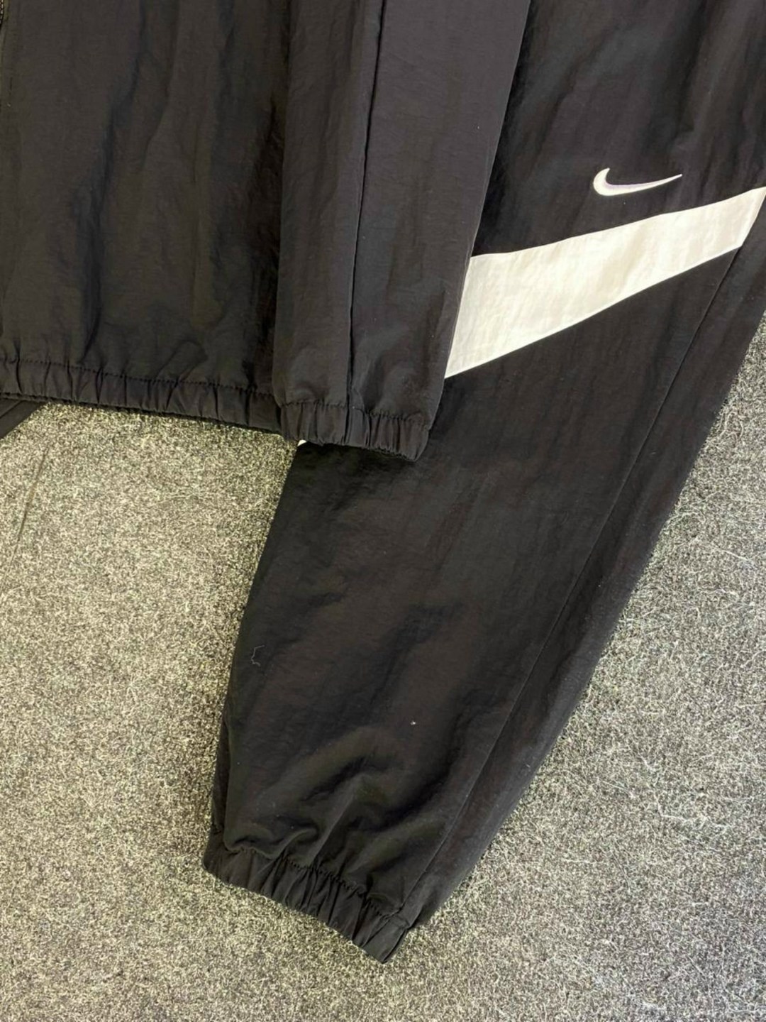 спортивный костюм nike,спортивный костюм мужской nike,костюм найк биг свуш,костюм nike,ветровка nike big swoosh