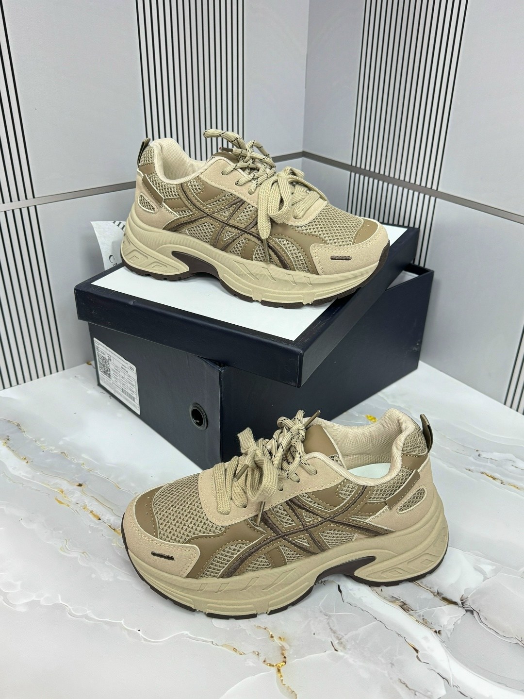 ,кроссовки женские asics,женские кроссовки,повседневные кроссовки,кроссовки