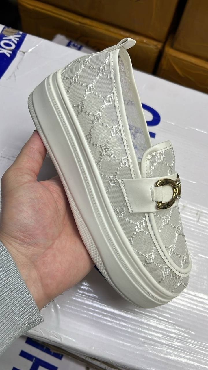 ,слипоны гуччи женские,лоферы женские gucci,туфли гуччи,гуччи лоферы