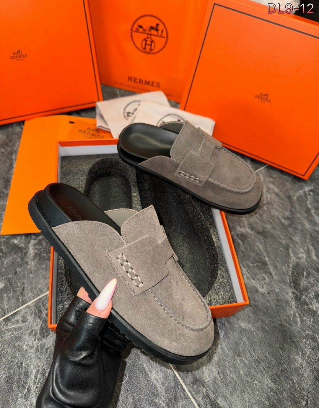 ,hermes сабо женские,замшевые шлепанцы hermes,мюли hermes,замшевые сабо hermes