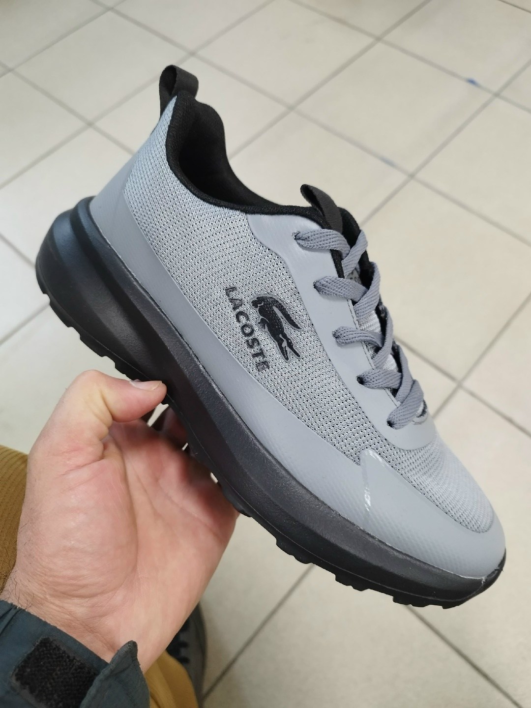 ,lacoste кроссовки мужские,кроссовки lacoste,мужские кроссовки,спортивная