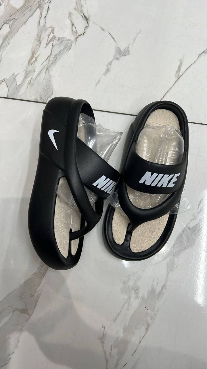 шлепанцы adidas,adidas тапочки,,adidas сланцы,шлепки женские