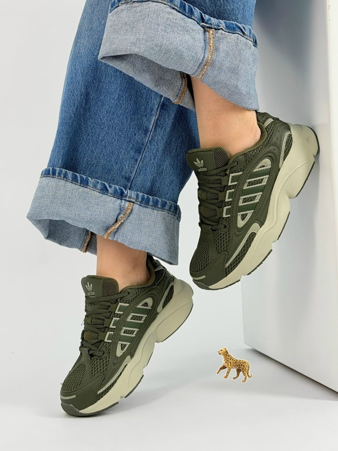 кроссовки adidas,кроссовки adidas original,женские кроссовки adidas,кроссовки,кроссовки adidas originals oztral