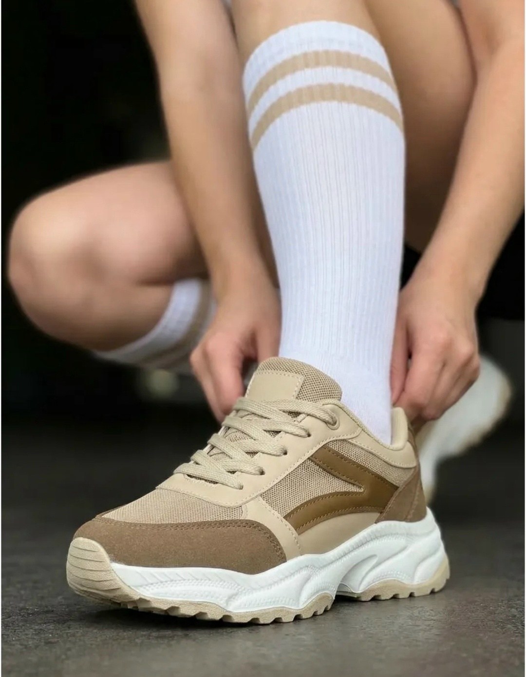 женские кроссовки,,бежевые кроссовки,спортивная , кроссовки