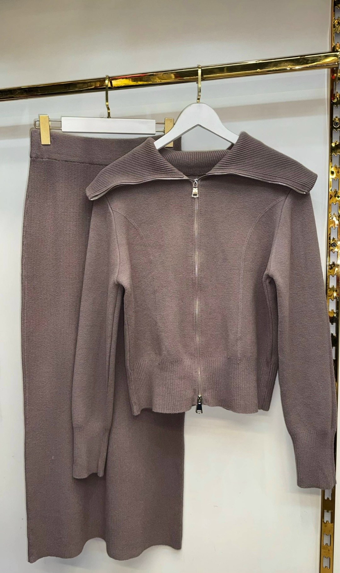 костюм женский трикотажный с юбкой,костюм женский с юбкой теплый,костюм женский кашемир,костюмы женские с юбкой,трикотажный костюм