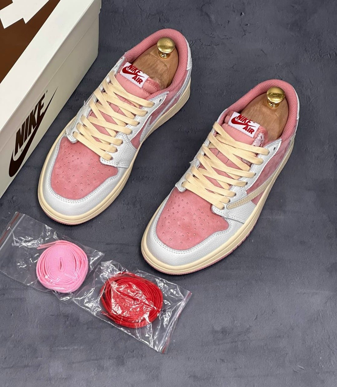 travis scott x air jordan 1 low sail shy pink,кроссовки travis scott x air jordan 1 low sail shy pink,кроссовки air jordan 1 low x travis scott 'shy pink' unisex,travis scott x air jordan 1 low og 'sh