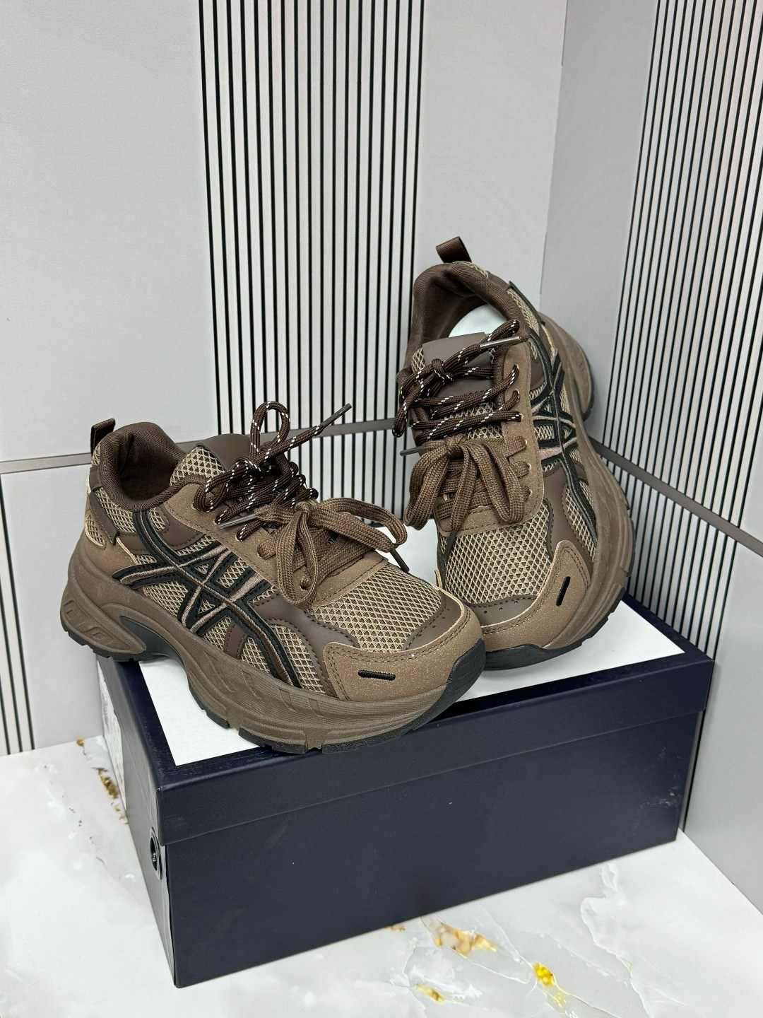 ,кроссовки женские asics,женские кроссовки,повседневные кроссовки,кроссовки