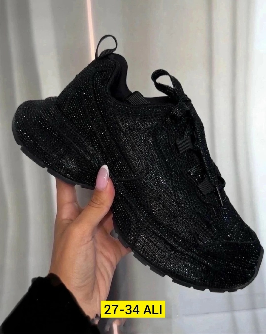 ,люксовые женские кроссовки,кроссовки женские,женские кроссовки balenciaga блестящие со стразами,кроссовки balenciaga блестящие со стразами