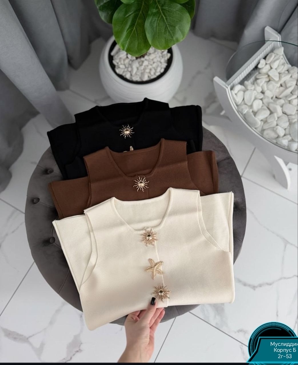 женский свитер,свитер с вышивкой,,джемпер с вышивкой,джемпер