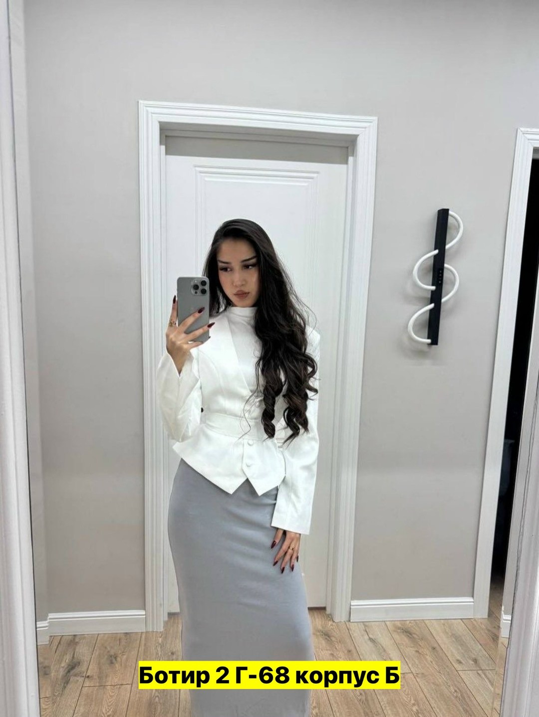 костюм женский,женский костюм с юбкой,костюм с юбкой,белый костюм с юбкой,костюм пиджак с юбкой