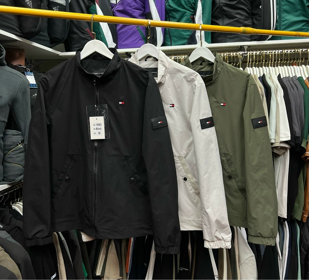 куртка tommy hilfiger мужская,tommy hilfiger куртка хаки,куртка ветровка tommy hilfiger,легкая куртка,мужская куртка бомбер