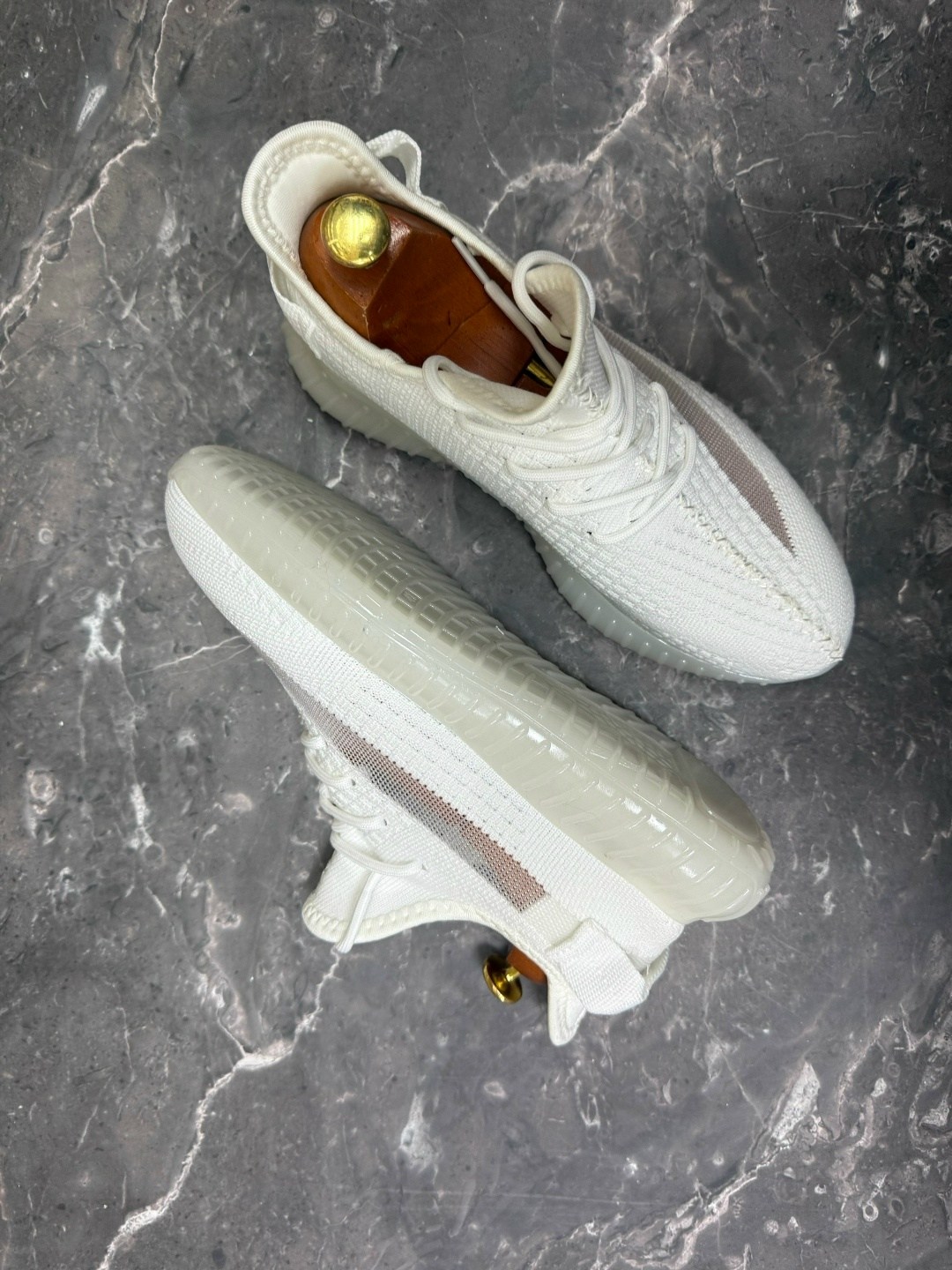 кроссовки adidas yeezy boost 350,кроссовки adidas yeezy 350 boost v2 triple white,кроссовки adidas yeezy boost,кроссовки адидас изи белые,кроссовки