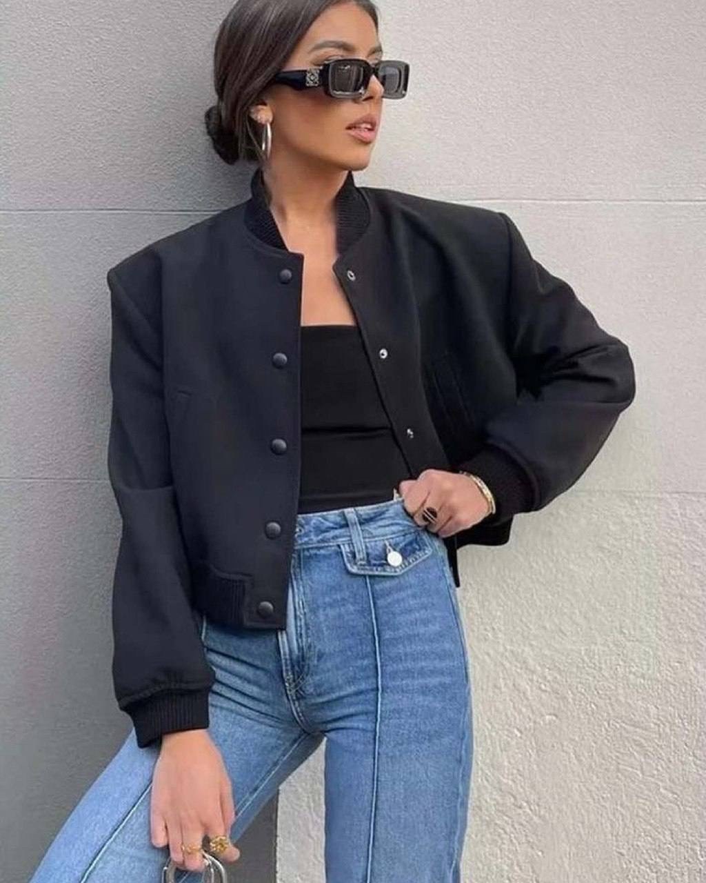 стильный бомбер,куртка бомбер,куртка женская бежевая,куртка женская молочная,куртка стильная