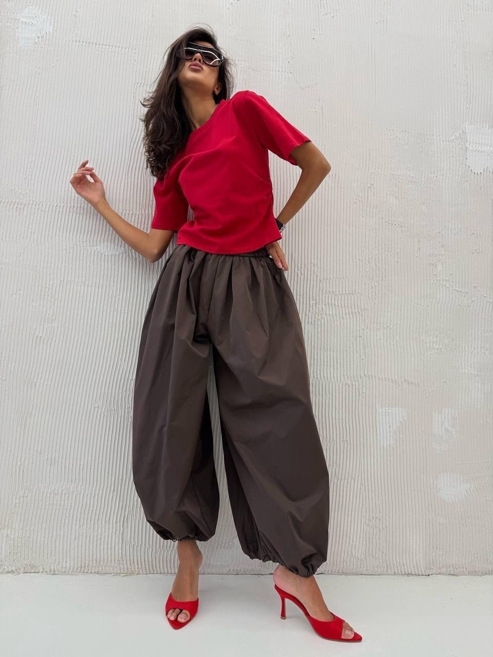 широкие брюки,широкие штаны,женские широкие брюки,брюки с широкими штанинами,повседневные брюки