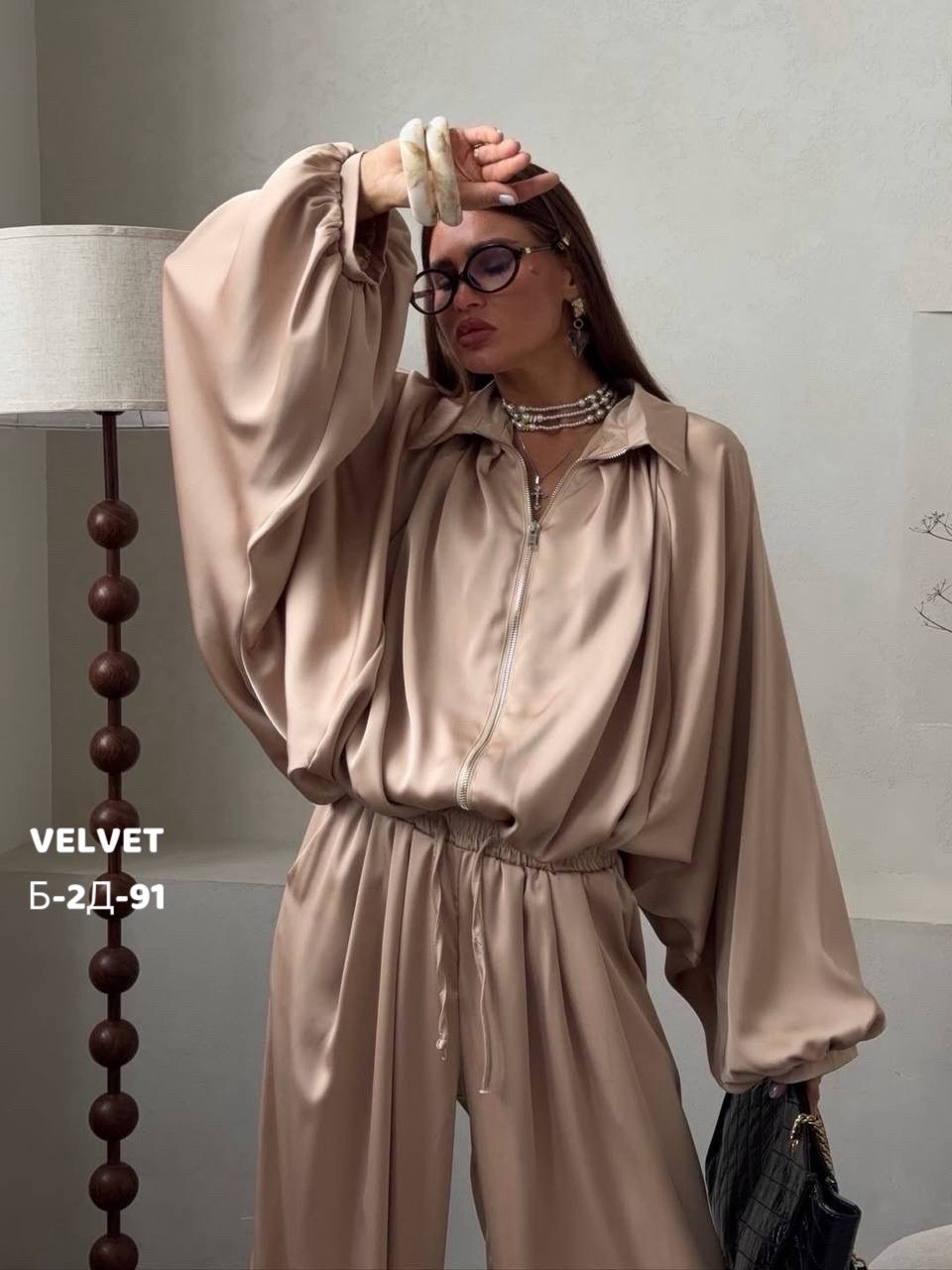 брючный костюм,атласный костюм,брючный атласный костюм,шелковый костюм,костюм брючный шелковый