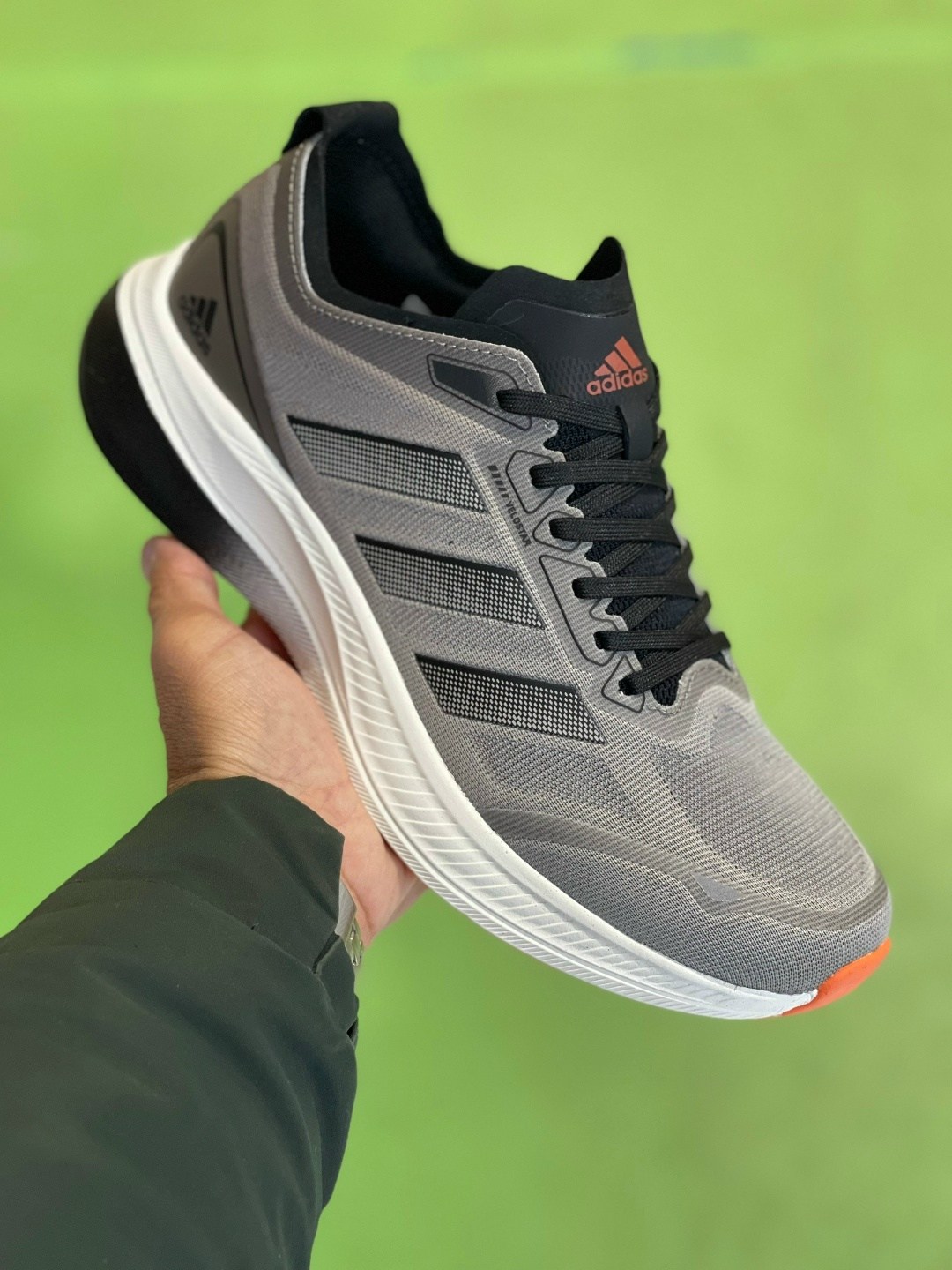 мужские кроссовки adidas,кроссовки adidas,кроссовки,кроссовки адидас дыши,кроссовки адидас новая коллекция 2026