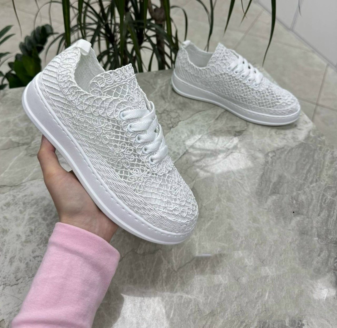 ,кроссовки эко,женские кроссовки,кроссовки эко кожа,кроссовки блестящие черные