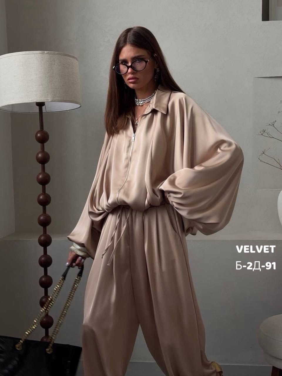 брючный костюм,атласный костюм,брючный атласный костюм,шелковый костюм,костюм брючный шелковый