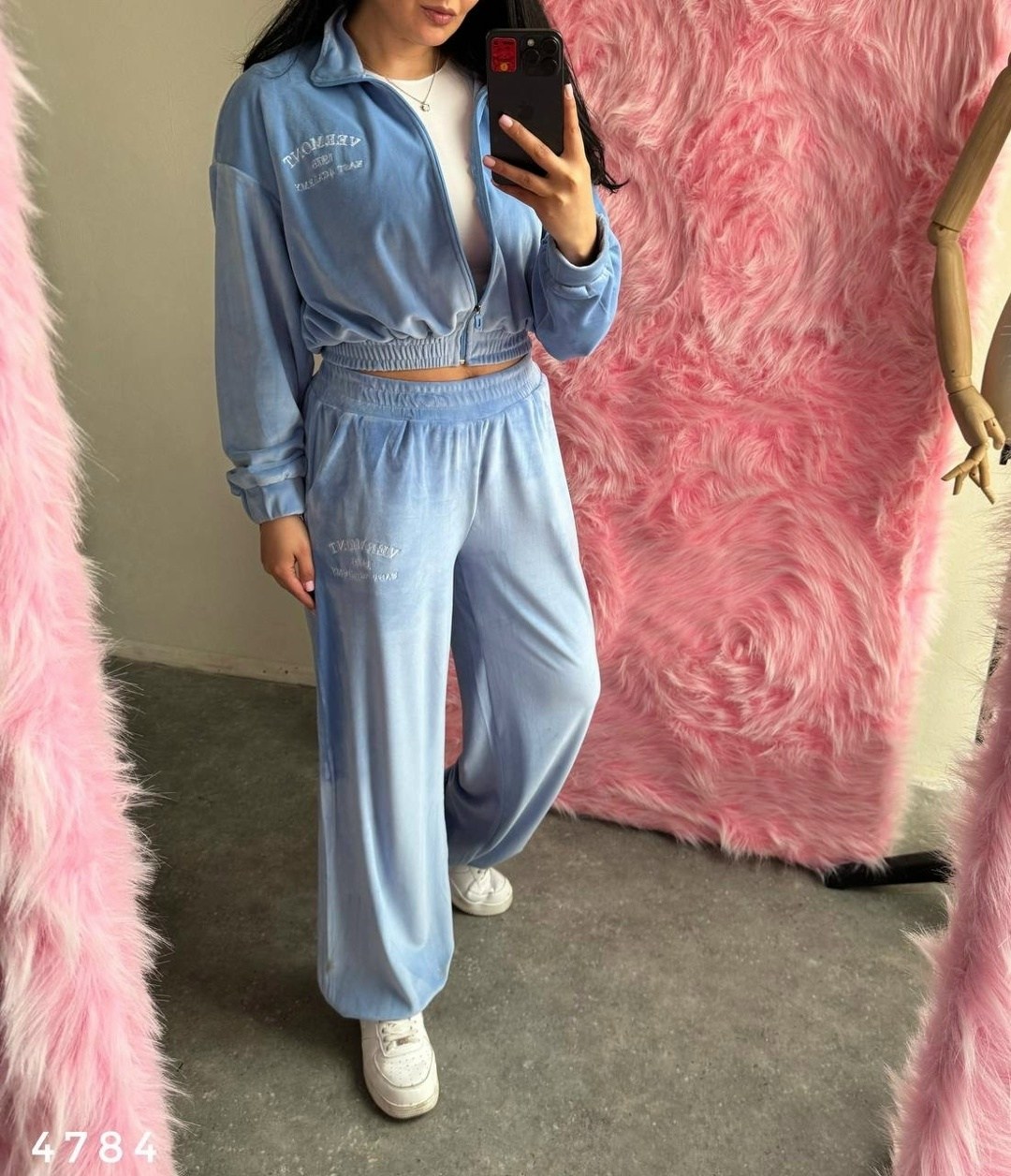 спортивный костюм велюровый,костюм велюровый,велюровый спортивный костюм женски,велюровый костюм женский,костюм из велюра