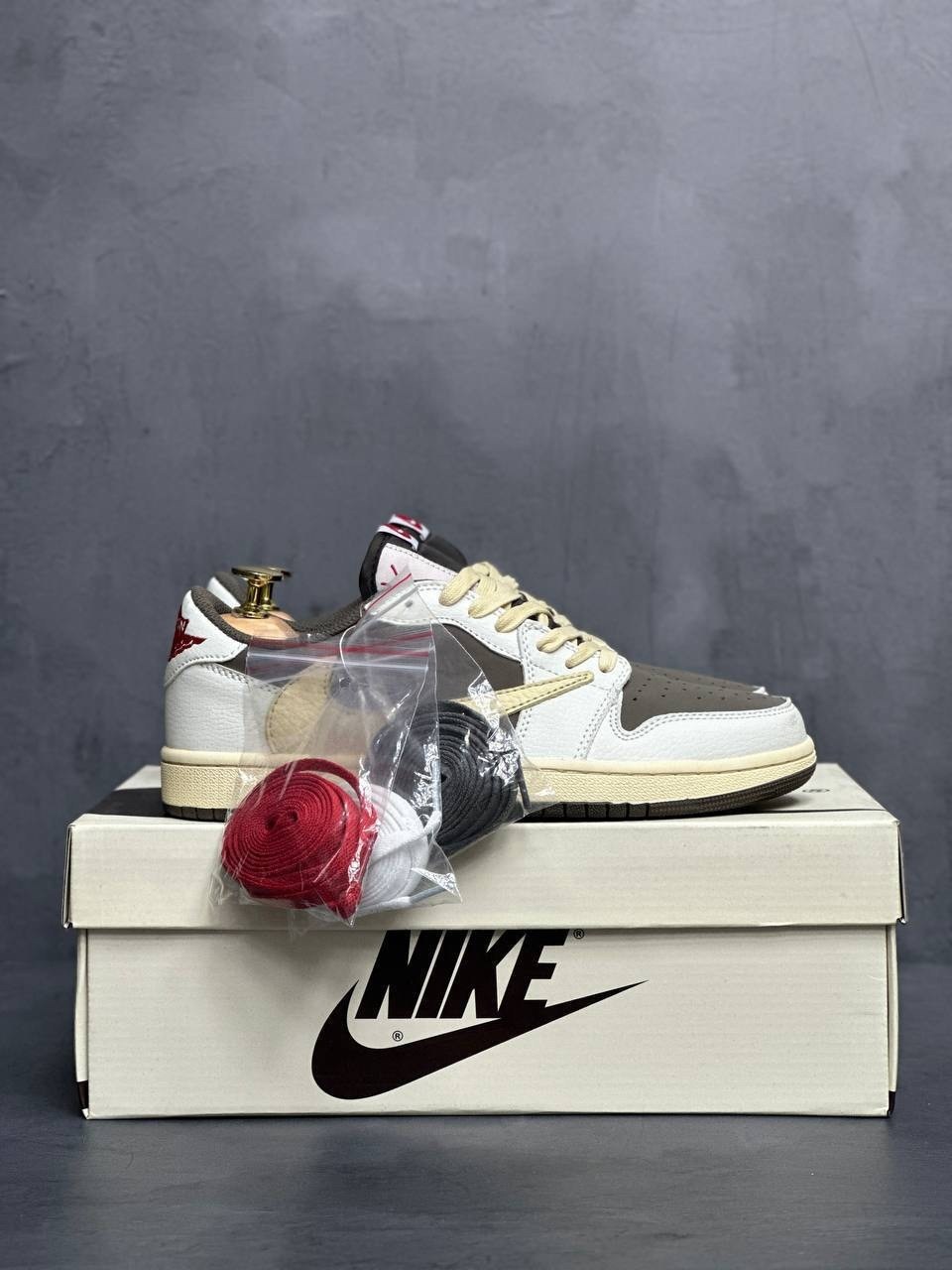 nike air jordan 1 low travis scott reverse mocha,кроссовки nike air jordan 1 low x travis scott,nike air jordan 1 low travis scott,кроссовки travis scott x air jordan 1 low,nike air jordan 1 low x tra