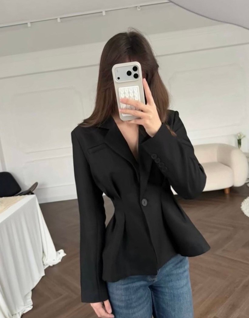 женский пиджак черный,пиджак,пиджак приталенный,жакет,женский пиджак