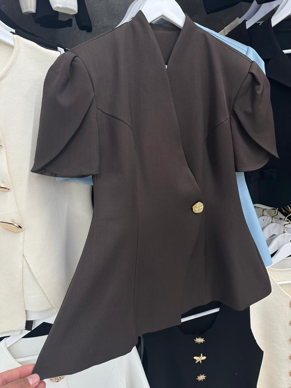 женский пиджак,пиджак с короткими рукавами,пиджак,пиджак приталенный,женские жилеты