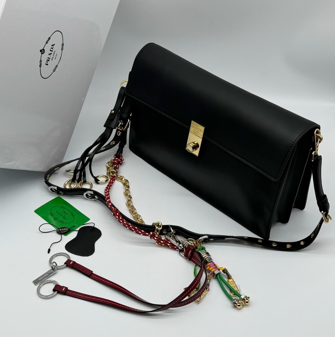 сумка,женская сумка,сумка женская prada,женская кожаный сумки,модная сумочка