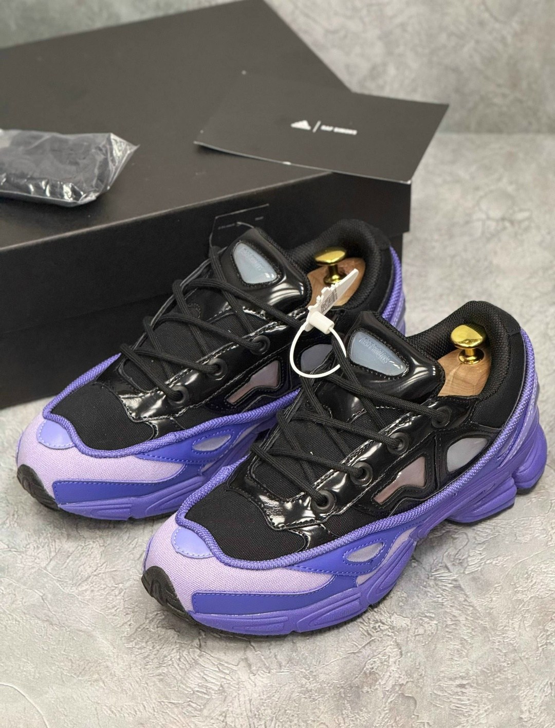 adidas ozweego 3 raf simons purple black,кроссовки adidas ozweego 3 raf simons purple black,adidas raf simons ozweego 3 purple,adidas raf simons ozweego 3,кроссовки adidas raf simons ozweego 3