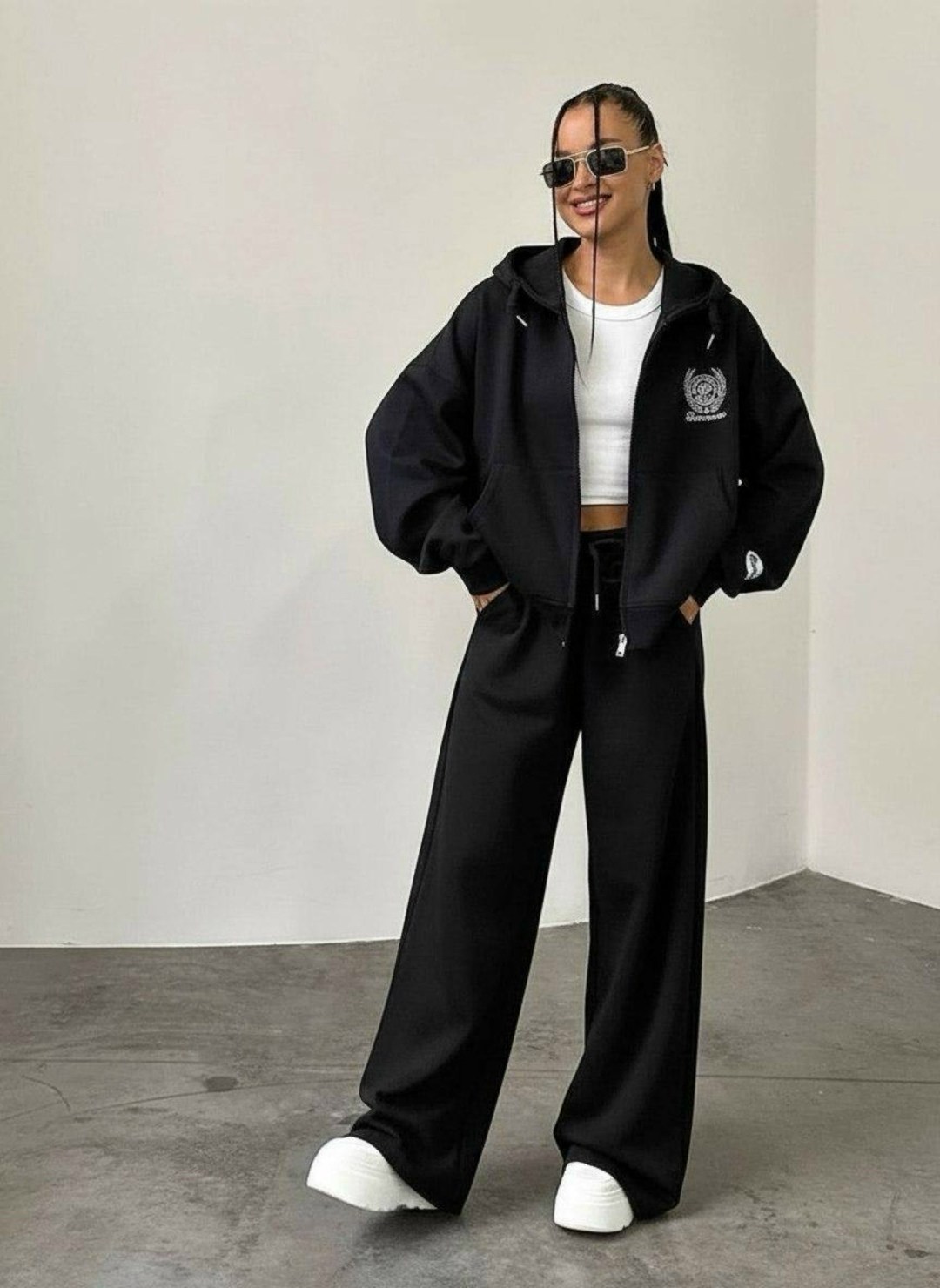 костюм спортивный,стильные костюмы,спортивный костюм женский,женский костюм,костюм голубой