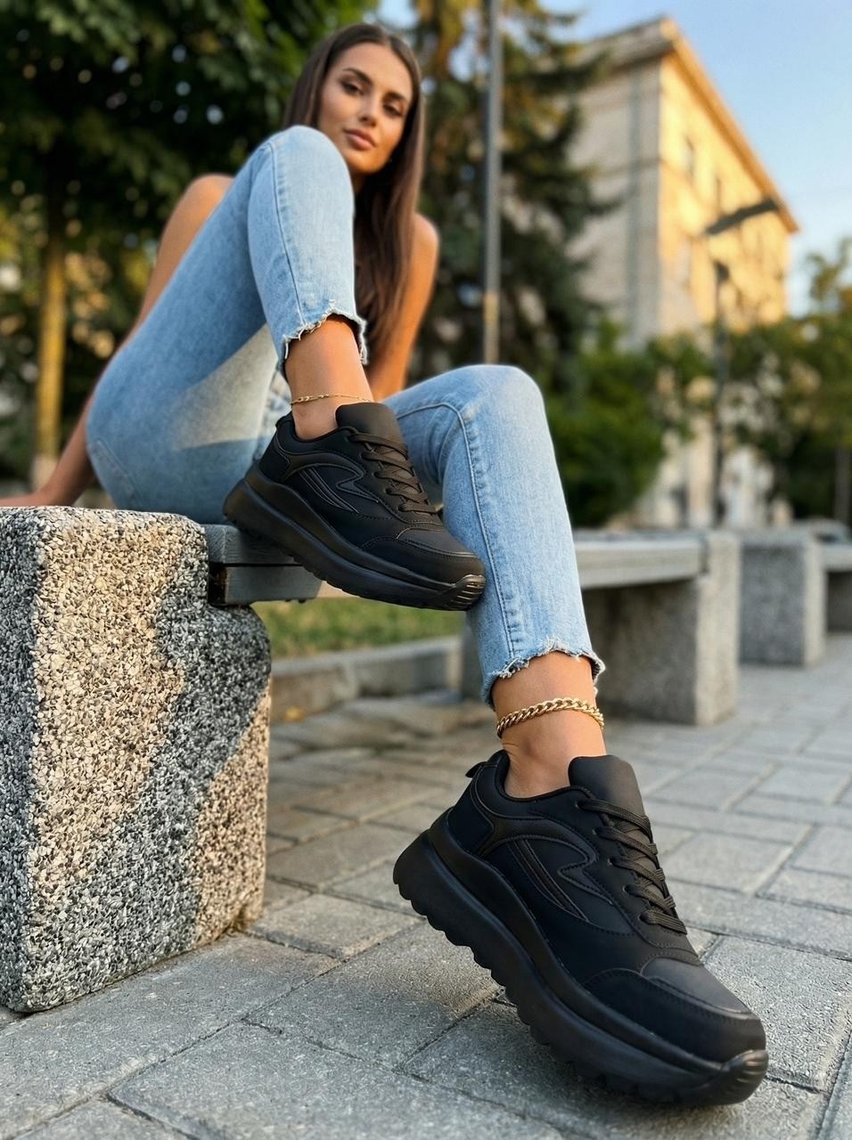 женские кроссовки,,кроссовка,модные кроссовки,стильные кроссовки