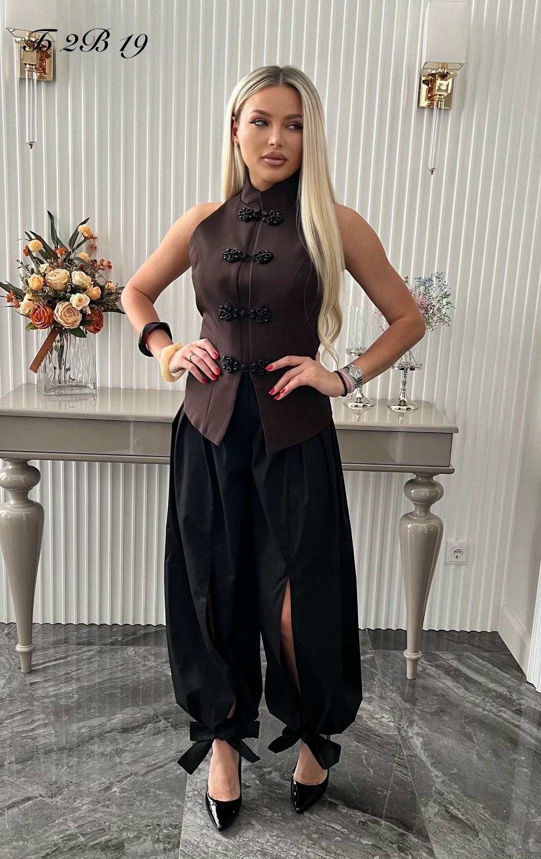 брючный костюм с жилетом,женский брючный костюм с жилетом,брючный костюм с жилеткой,костюм брючный с жилетом осенний на завязках umila brend,костюм брючный