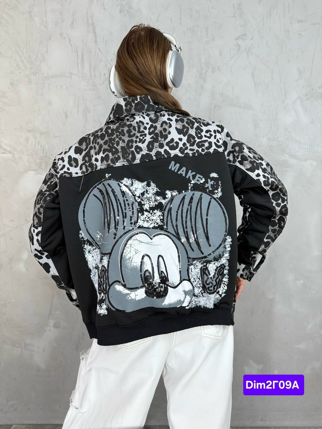 джинсовая куртка с микки маусом,джинсовка с микки маусом женские,микки маус на джинсовой куртке,микки маус на джинсовке,джинсовая куртка