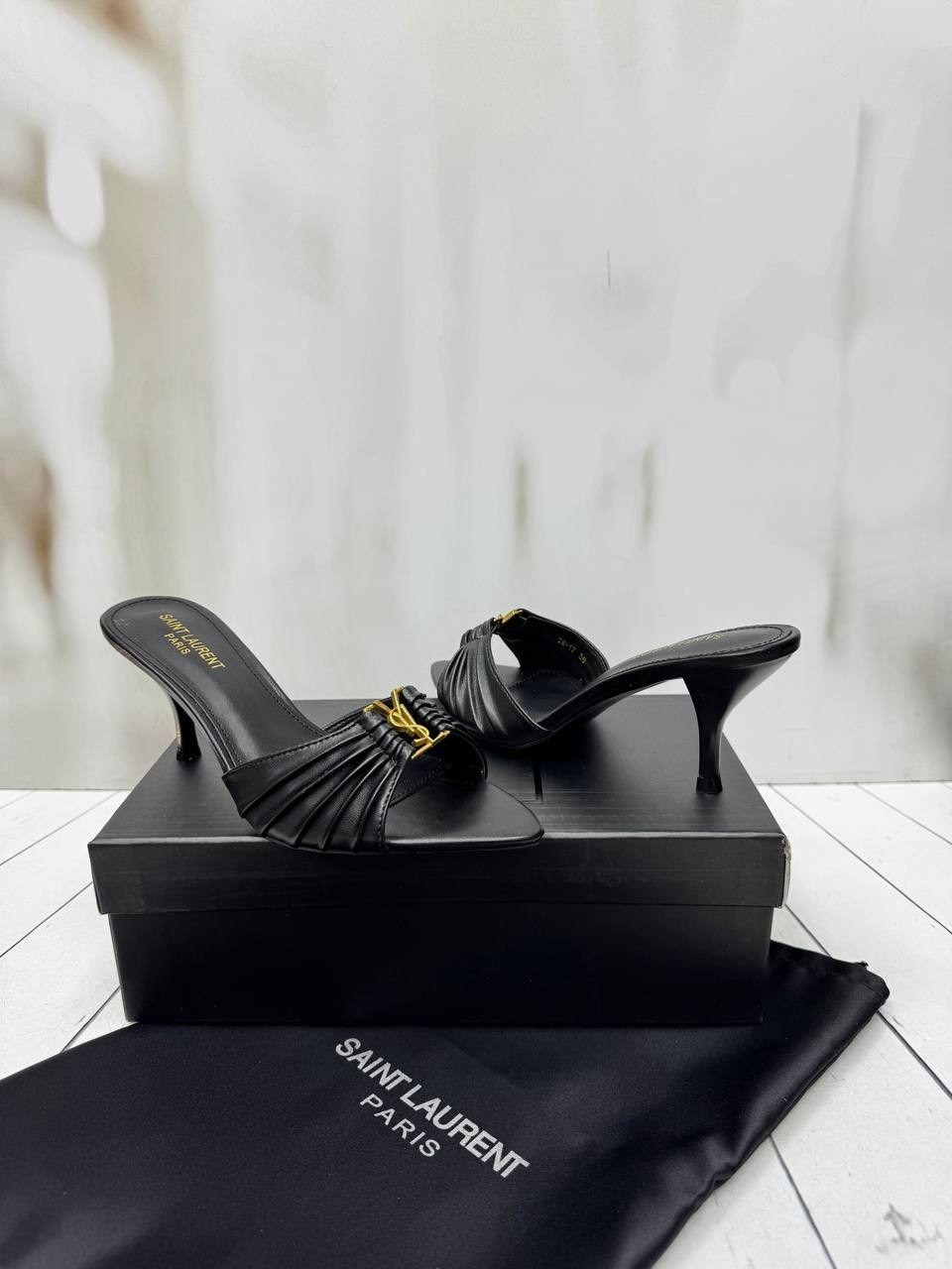 ,босоножки saint laurent,босоножки yves saint laurent,туфли yves saint laurent,кожаные мюли