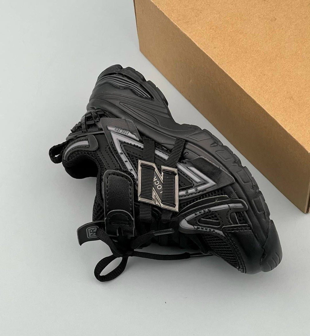 кроссовки массивные 3xl trainer balenciaga,баленсиага трек кроссовки черные,кроссовки track balenciaga,кроссовки массивные,черные кроссовки