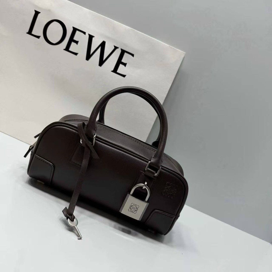 loewe сумка,сумка женская loewe кожаная с ручками,сумка женская loewe,сумка loewe классическая,сумка женская loewe из натуральной кожи