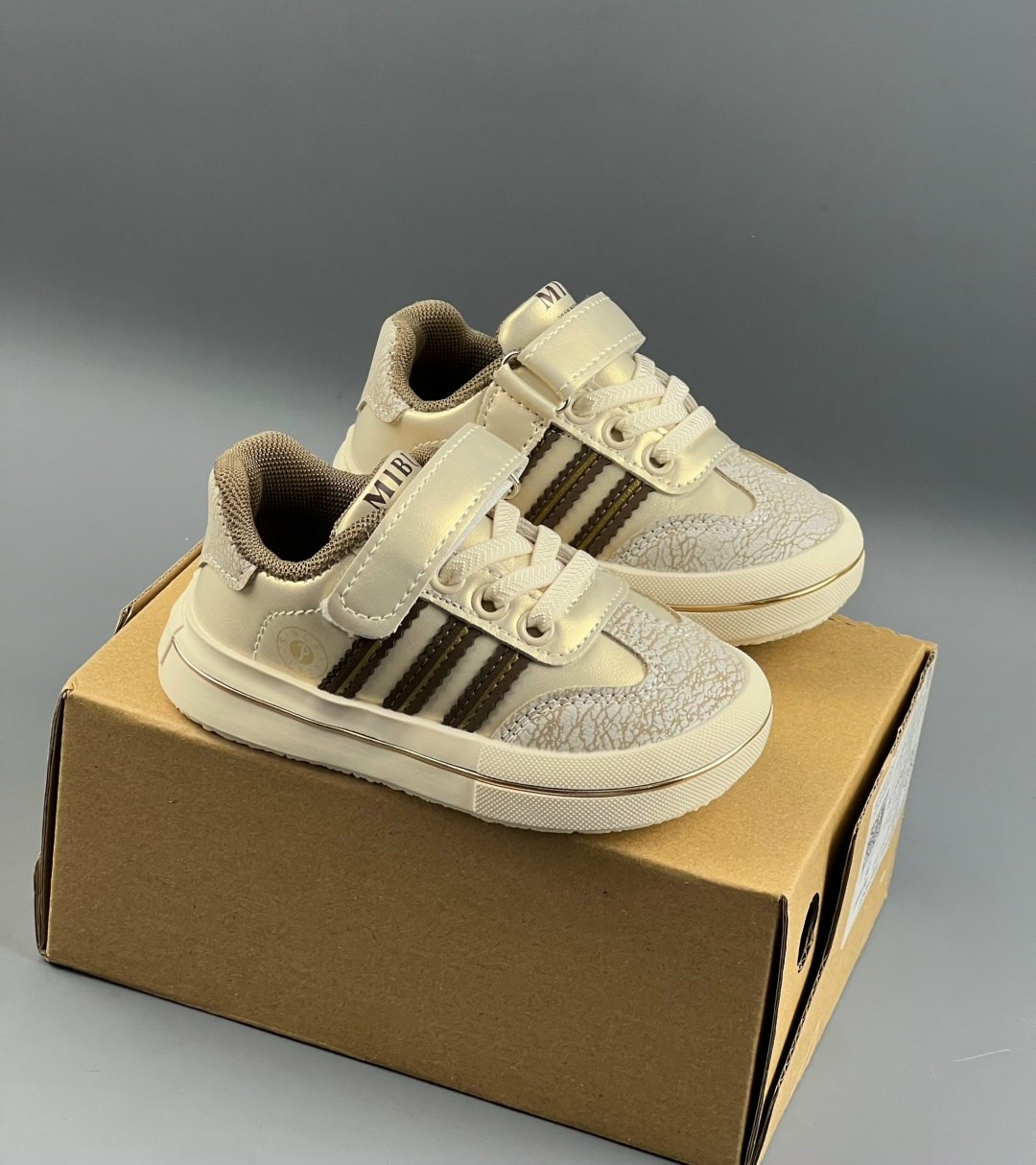 кроссовки adidas,детские кроссовки adidas,детские кроссовки,,кроссовки эко