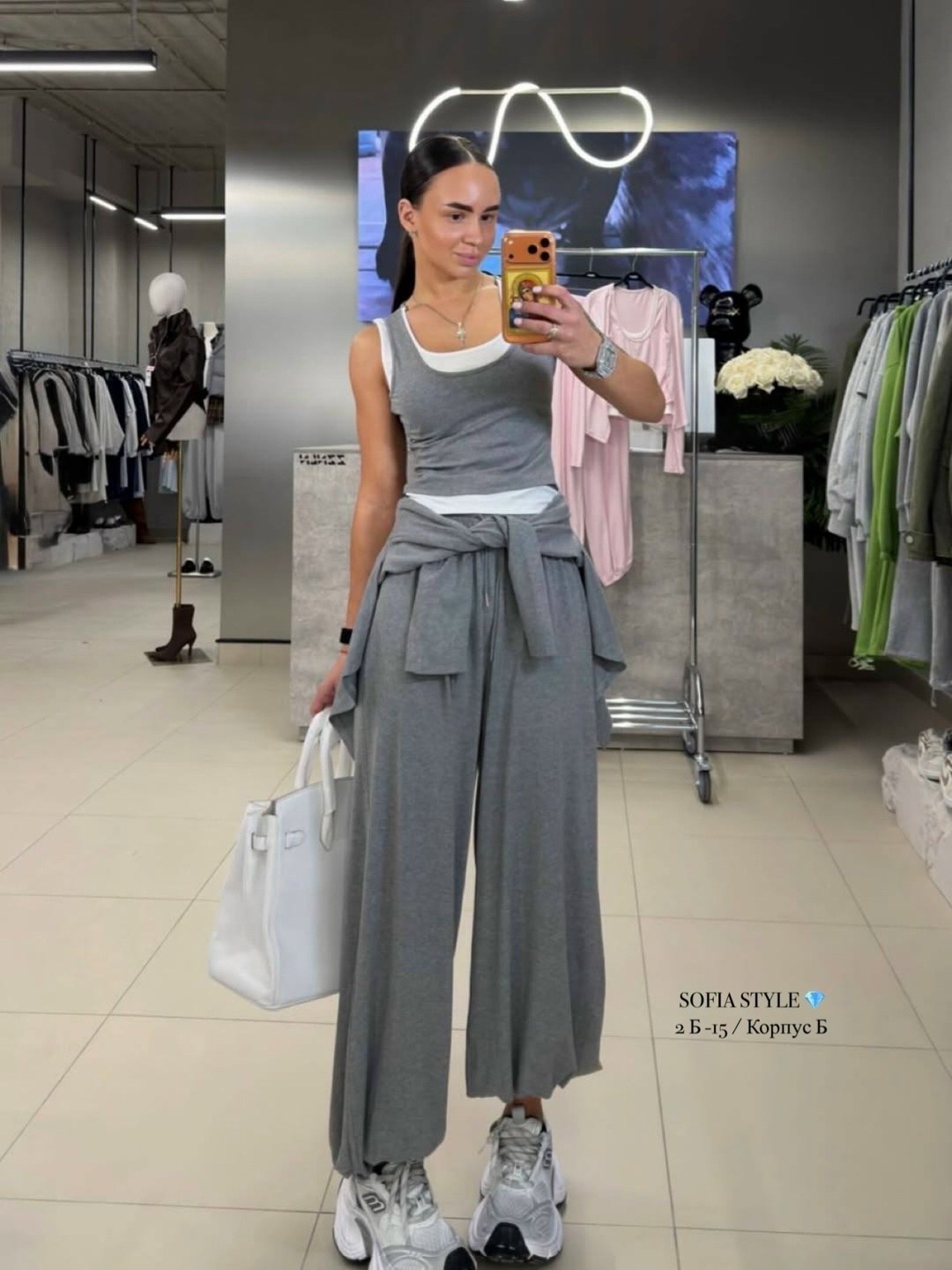 брючный костюм,стильные образы,широкие брюки,модный наряд