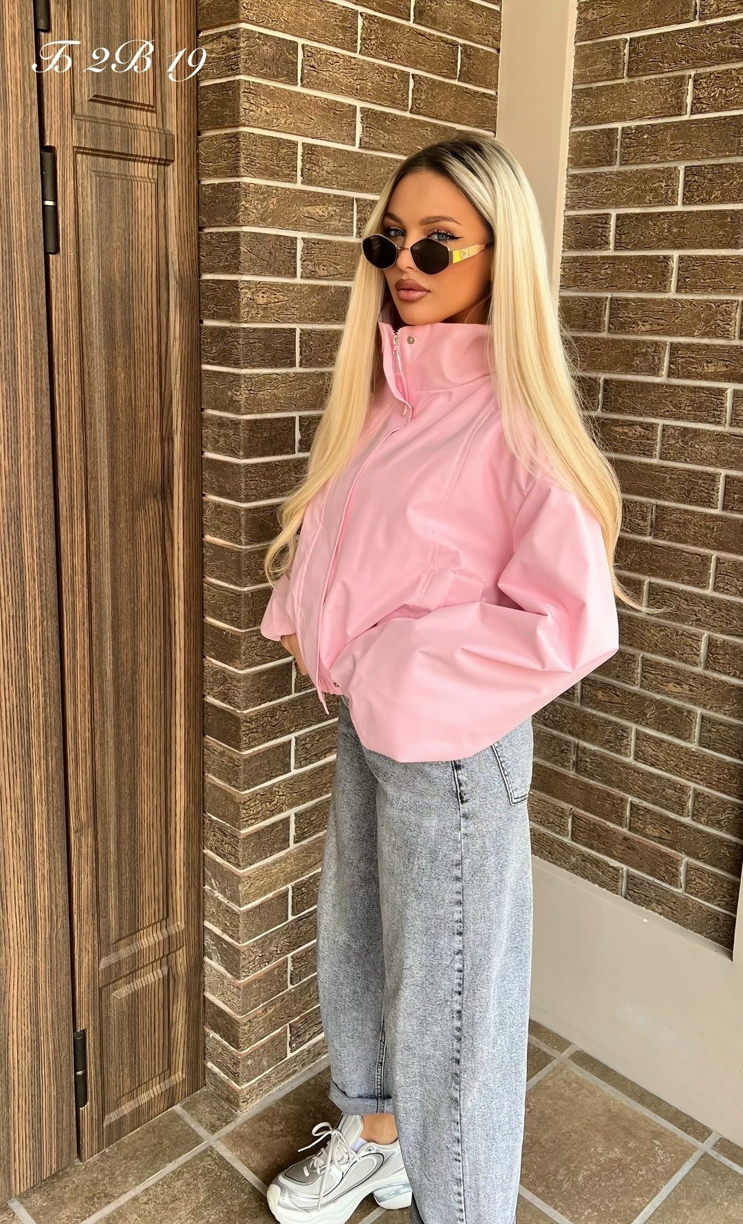 куртка бомбер,ветровка женская,стильная куртка,легкая куртка,женская куртка