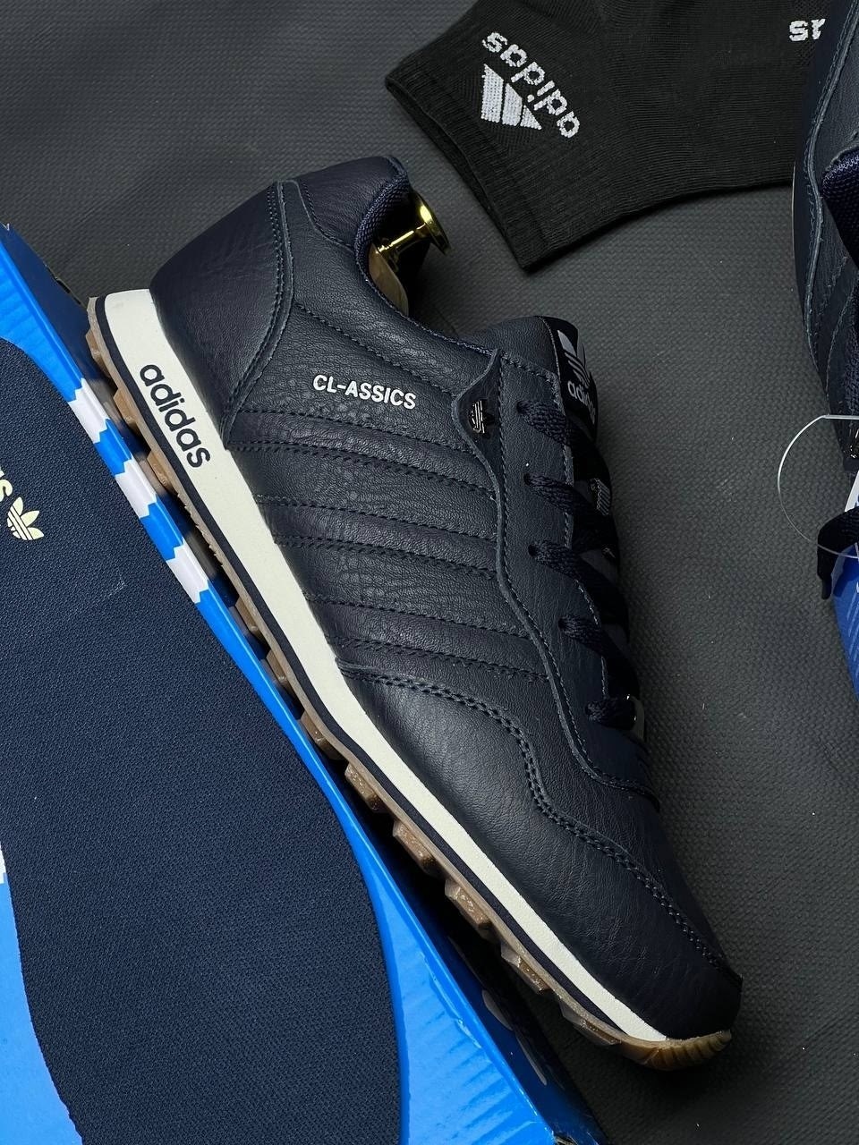 адидас кроссовки cl-assics,кроссовки мужские adidas,кроссовки адидас cl classic,кроссовки адидас мужские 2026,кроссовки adidas