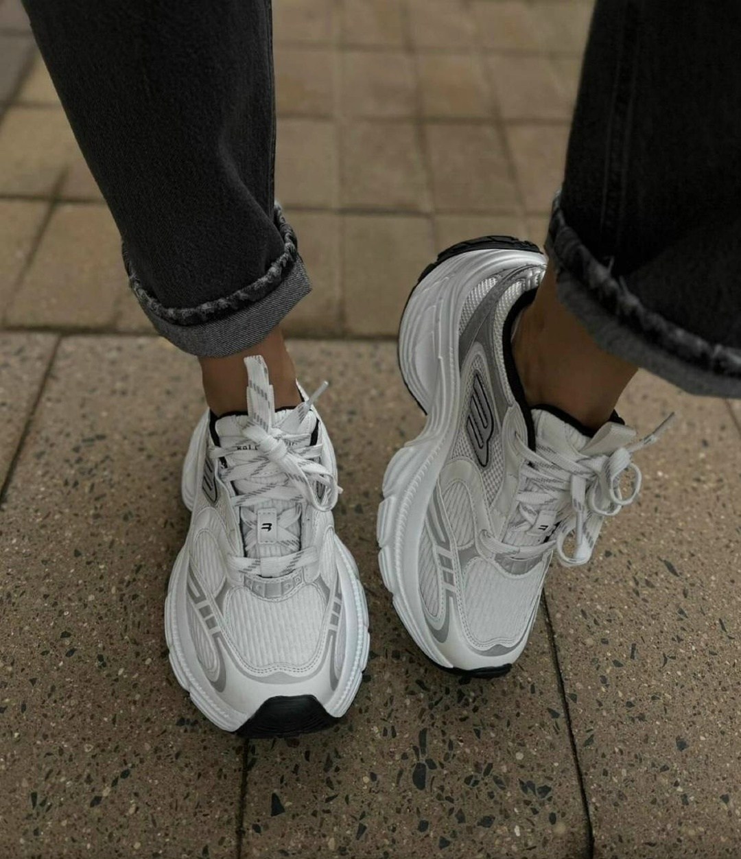 женские кроссовки,кроссовки спортивные balenciaga,женские кроссовки balenciaga,кроссовки женские белый,кроссовки balenciaga