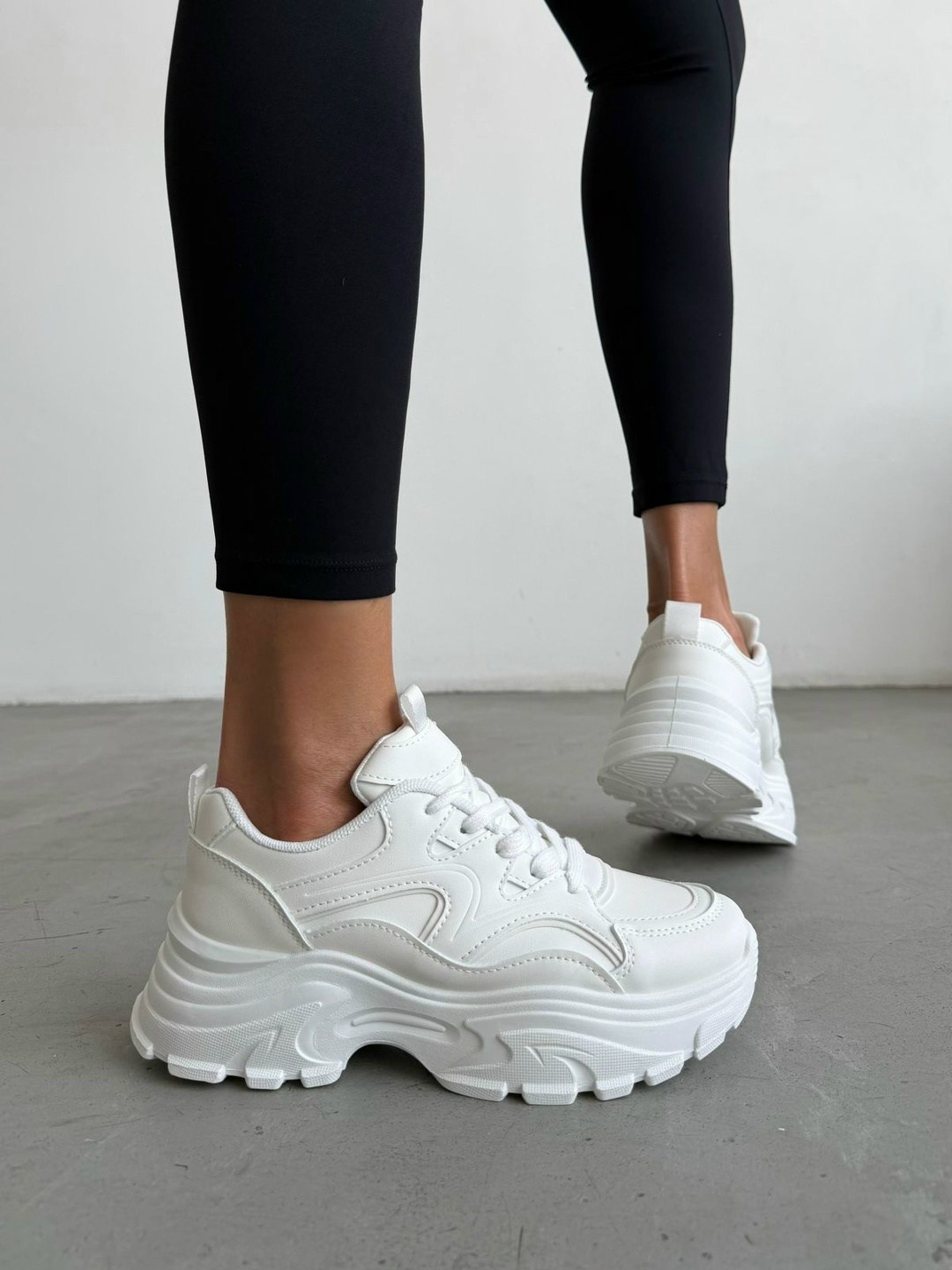 кроссовки,женские кроссовки,кроссовки белые,женские массивные кроссовки,женские белые кроссовки