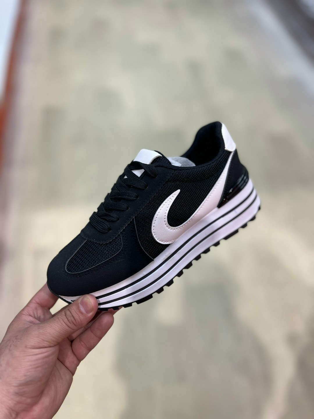 женские кроссовки,кроссовки,кроссовки для женщин,кроссовки модные,повседневные кроссовки