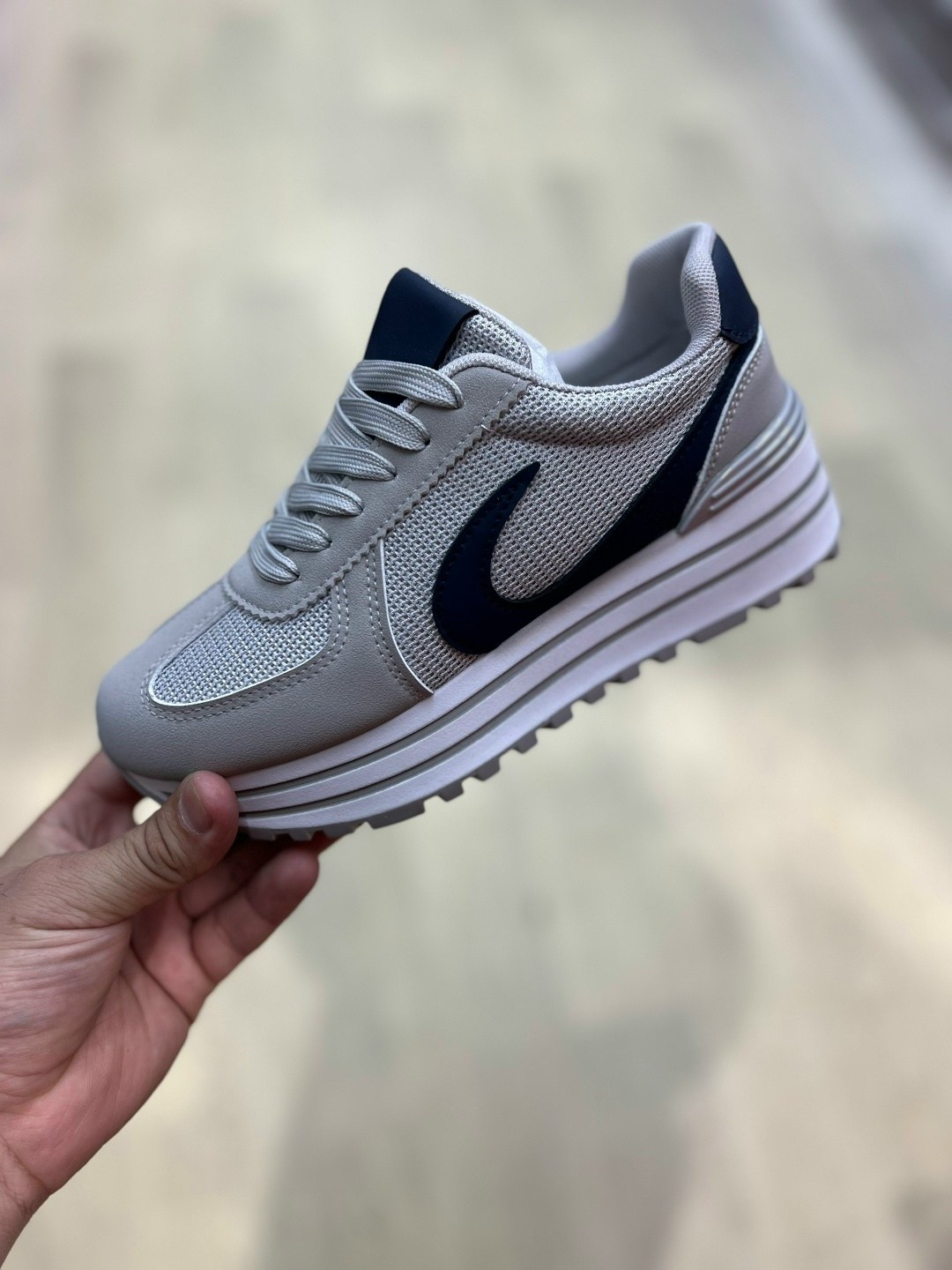 женские кроссовки,кроссовки,кроссовки для женщин,кроссовки модные,повседневные кроссовки