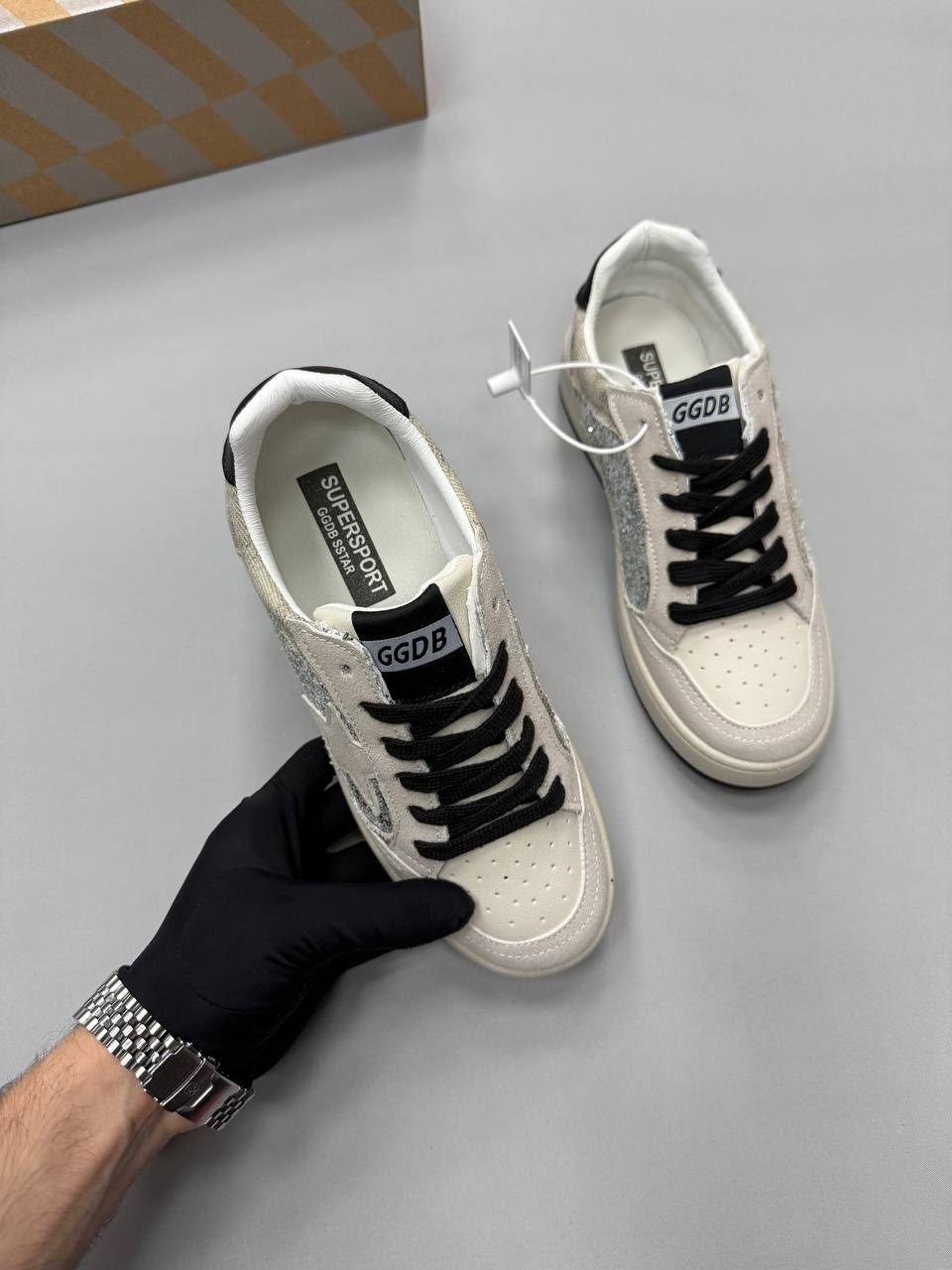 кеды golden goose,,кеды super-star с блестками golden goose черный,кроссовки golden goose,golden goose кеды hi star на платформе черный