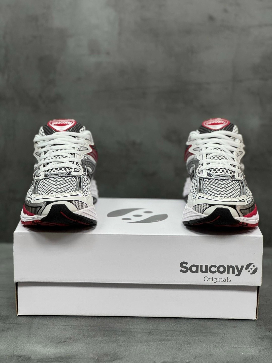кроссовки saucony progrid omni 9,saucony progrid omni 9,кроссовки saucony,кроссовки,saucony progrid triumph 4