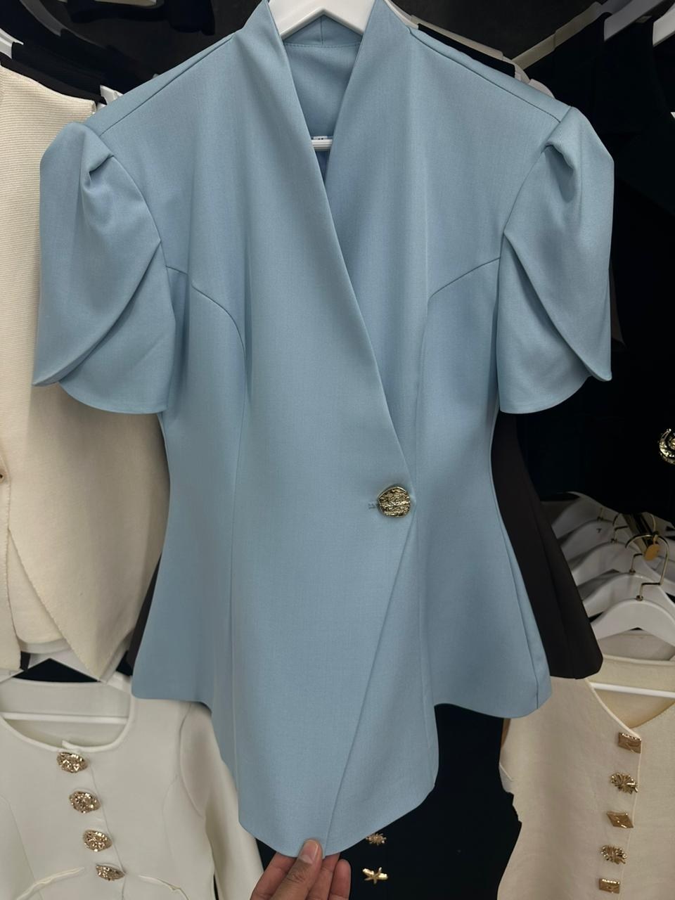 женский пиджак,пиджак с короткими рукавами,пиджак,пиджак приталенный,женские жилеты